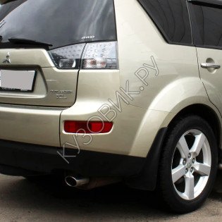 Боковина заднего бампера правая в цвет кузова Mitsubishi OutLander 2 XL (2007-2009)